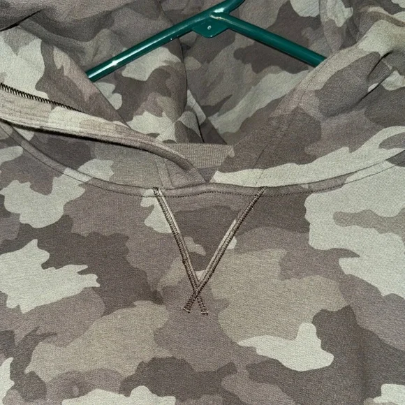 Lululemon All Yours Camouflage Hoodie Sweatshirt Size 14 - Picture 3 of 4